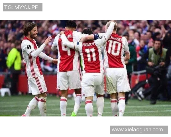 塞萨洛尼基对阵阿贾克斯精彩直播全程回顾与赛后分析